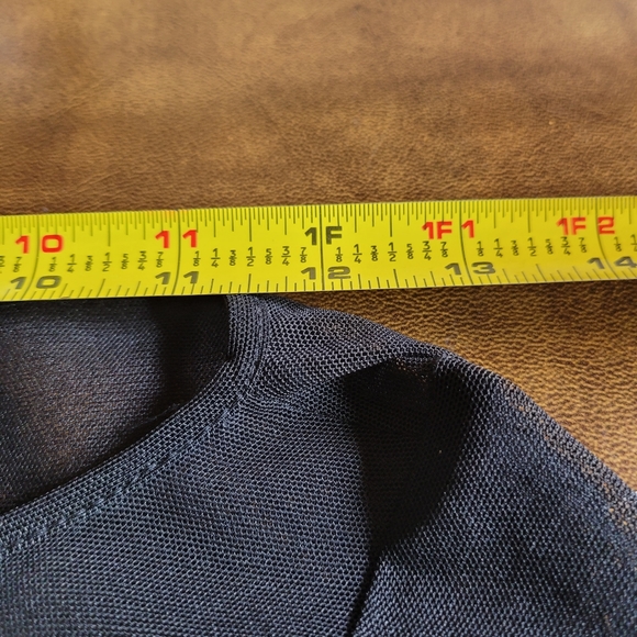 JS GROUP top. NWT - Picture 6 of 11